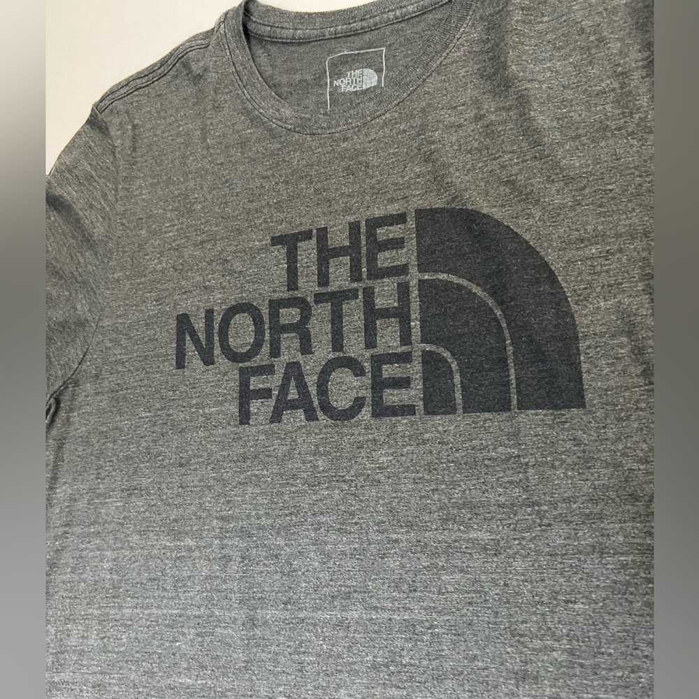 The North Face Men's Gray T-Shirt - Picture 3 of 10